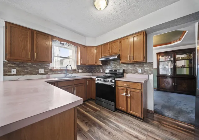 Photo 3 of Single family home for sale at 410 White Path St, Pataskala, OH 43062 | MLS# 226031945 | Listing updated on 2026-09-12