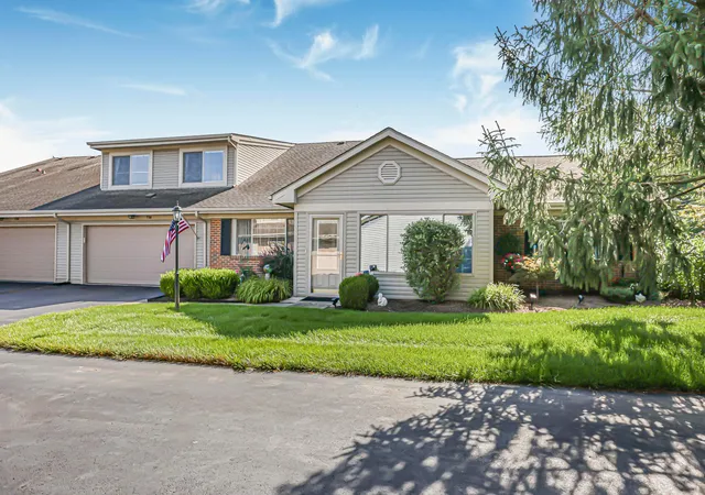 Photo 2 of Sale Pending at 738 Windsor Ln, Heath, OH 43056 | MLS# 226031912 | Listing updated on 2026-08-31