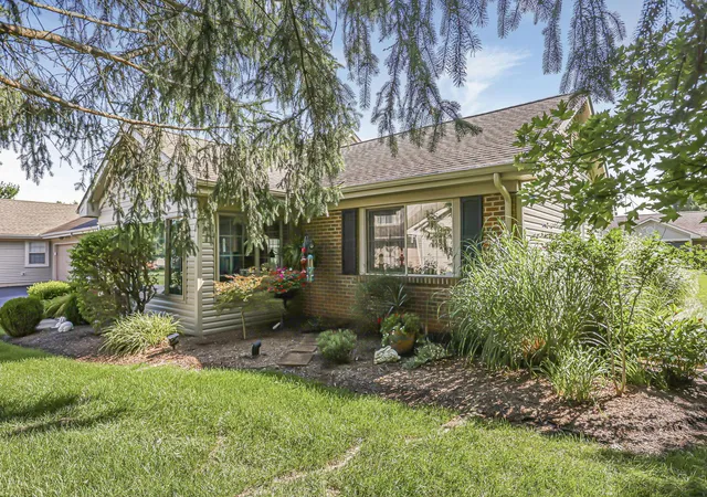 Photo 3 of Sale Pending at 738 Windsor Ln, Heath, OH 43056 | MLS# 226031912 | Listing updated on 2026-08-31