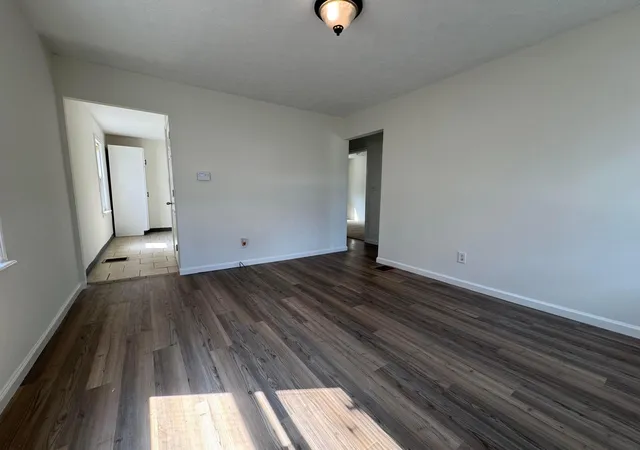 Photo 2 of Single family home for sale at 1425 E 20th Ave, Columbus, OH 43211 | MLS# 226031911 | Listing updated on 2026-08-26