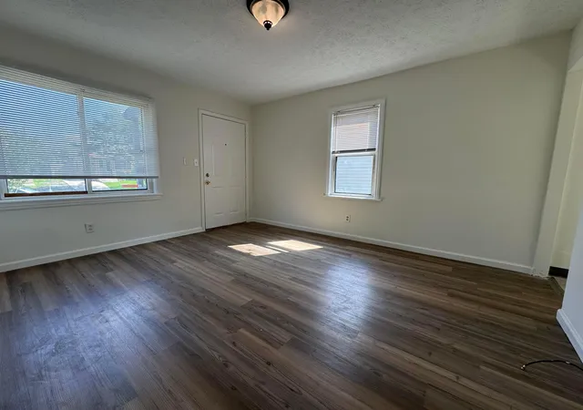 Photo 3 of Single family home for sale at 1425 E 20th Ave, Columbus, OH 43211 | MLS# 226031911 | Listing updated on 2026-08-26