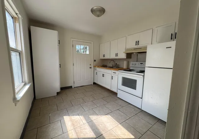 Photo 3 of Single family home for sale at 1425 E 20Th Ave, Columbus, OH 43211 | MLS# 226031911 | Listing updated on 2026-08-26