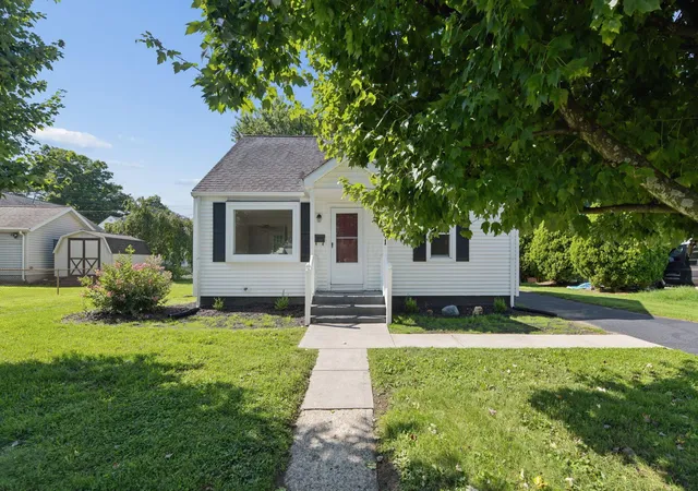 4th image of 1001 Guckert Ave, Newark, OH 43055 | MLS# 226031956