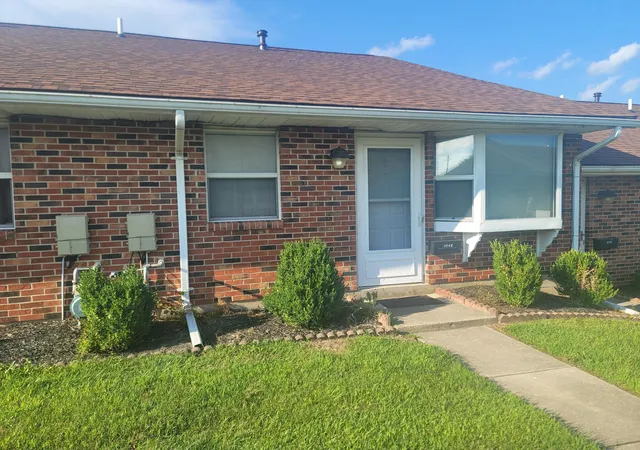 1st image of 4540 Ridgewood Rd E, Springfield, OH 45503 | MLS# 226031941