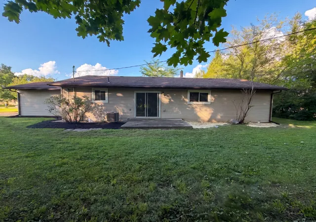 Photo 4 of Single family home for sale at 725 Lawson Dr, Westerville, OH 43081 | MLS# 226031947 | Listing updated on 2026-10-31
