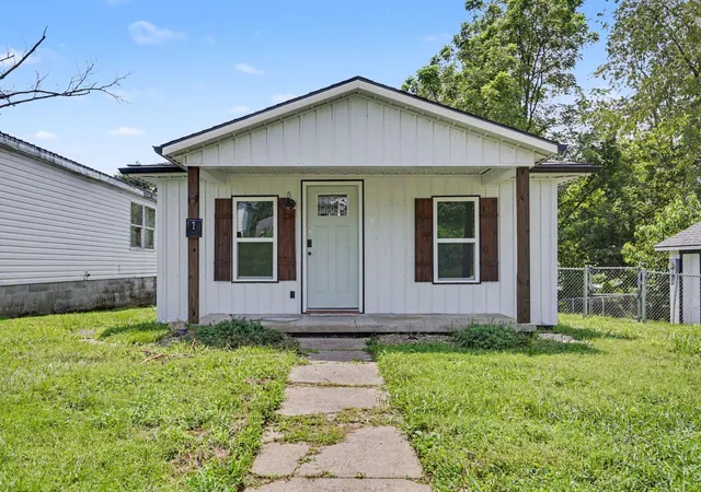 1st image of 7 E Vine St, Jackson, OH 45640 | MLS# 226031948