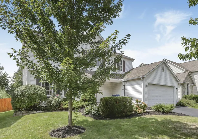 Photo 2 of Single family home for sale at 1845 Woodside Dr, Marysville, OH 43040 | MLS# 226032205 | Listing updated on 2026-09-03