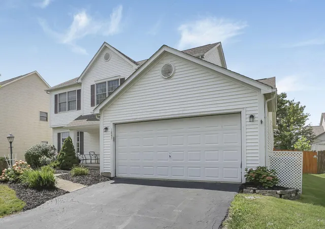Photo 3 of Single family home for sale at 1845 Woodside Dr, Marysville, OH 43040 | MLS# 226032205 | Listing updated on 2026-10-27