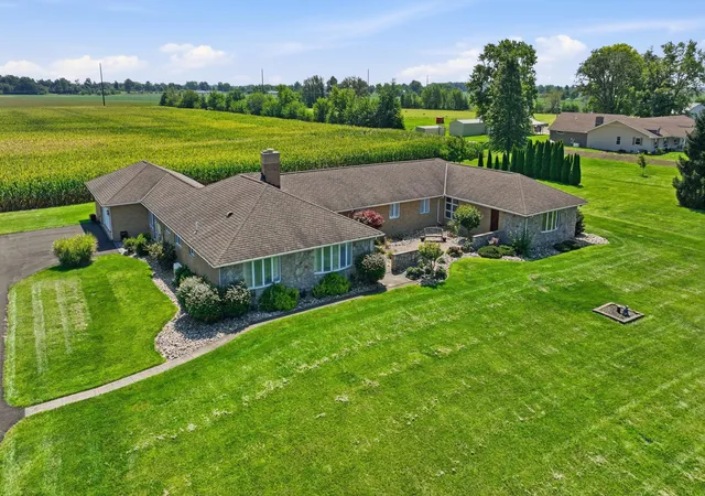 Photo 2 of Single family home for sale at 3676 Us Hwy 62 Ne, Washington Court House, OH 43160 | MLS# 226032658 | Listing updated on 2026-08-28