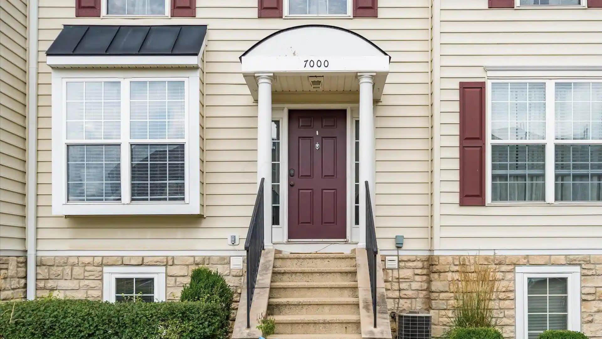 Listing Photo 2 - Condo for sale in 7000 Monarchos Dr located at 7000 Monarchos Dr, New Albany, OH 43054 - Unit 7000 Monarchos Dr