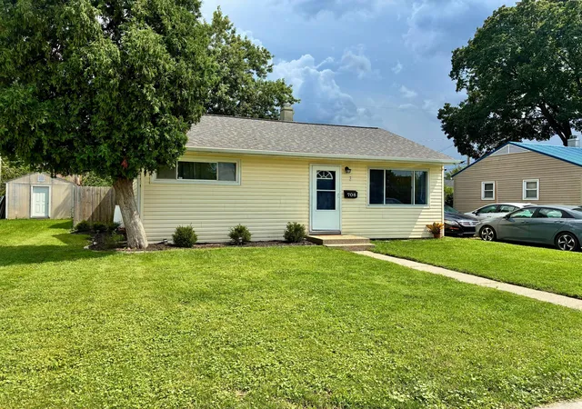 2nd image of 708 S Maple Ave, Fairborn, OH 45324 | MLS# 226031989