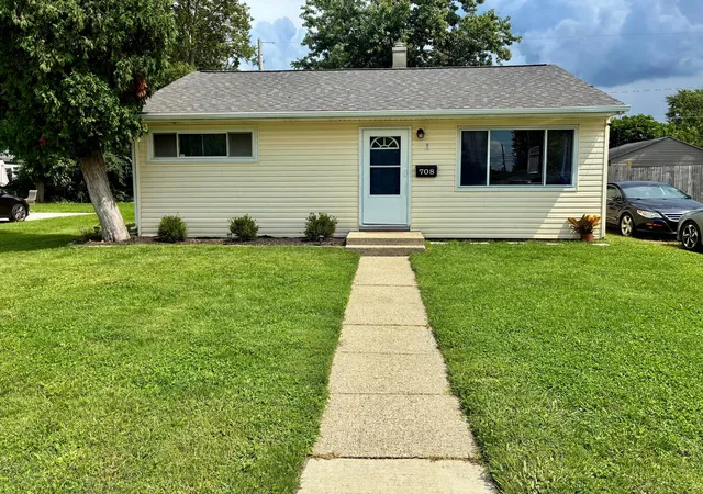 3rd image of 708 S Maple Ave, Fairborn, OH 45324 | MLS# 226031989