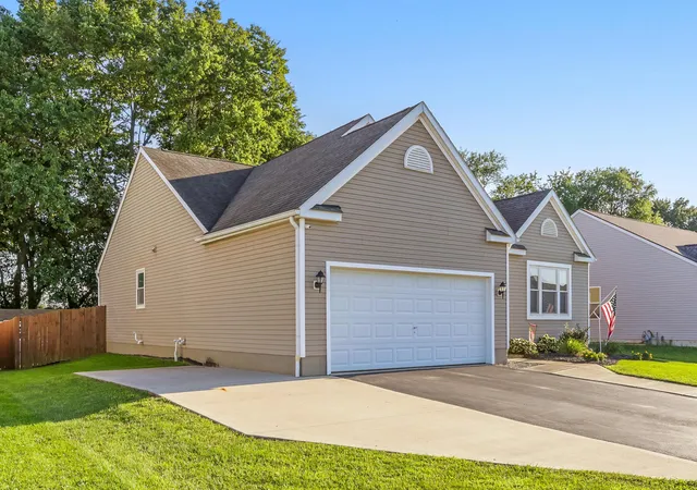 image of 381 Sycamore Dr, Circleville, OH 43113 | MLS# 226032004