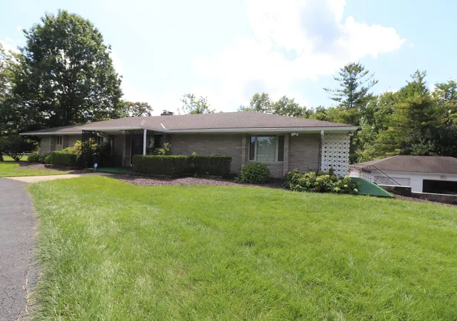 2nd image of 121 Hubbard Rd, Galloway, OH 43119 | MLS# 226032044