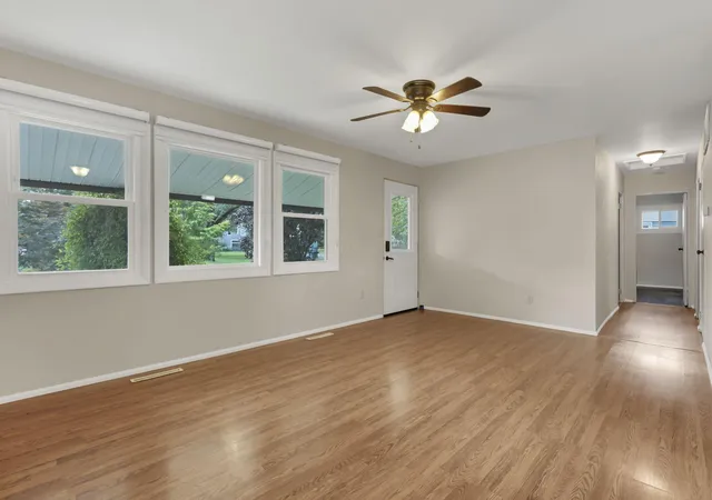 Photo 4 of Single family home for sale at 4361 Kerr Dr, Hilliard, OH 43026 | MLS# 226032012 | Listing updated on 2026-09-25