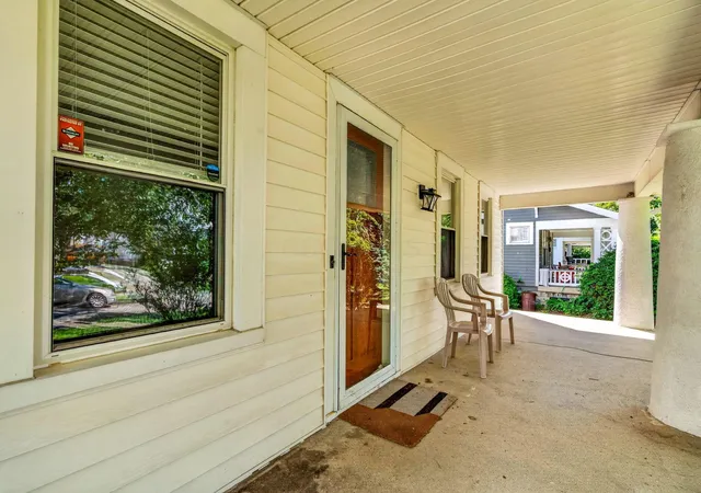 Photo 4 of Single family home for sale at 44 Binns Blvd, Columbus, OH 43204 | MLS# 226032726 | Listing updated on 2026-10-07