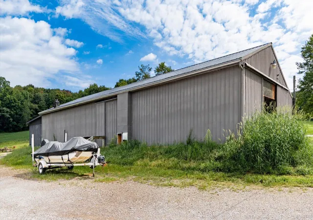 Photo 4 of Single family home for sale at 6045 Township Rd 173 Ne, New Lexington, OH 43764 | MLS# 226032193 | Listing updated on 2026-09-04