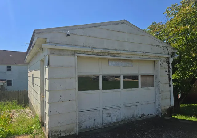 5th image of 260 W Angle Ave, Logan, OH 43138 | MLS# 226032023