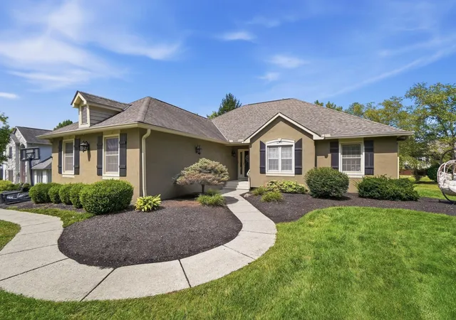 Photo 3 of Single family home for sale at 6379 Crystal Valley Dr, Galena, OH 43021 | MLS# 226032132 | Listing updated on 2026-10-19