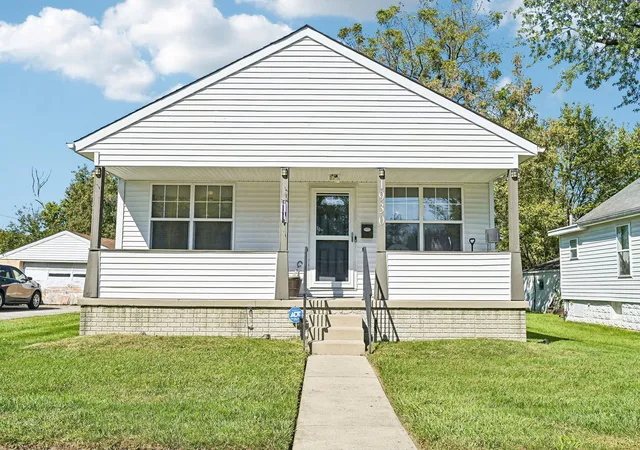 Photo 1 of Single family home for sale at 1930 Minnesota Ave, Columbus, OH 43211 | MLS# 226037281 | Listing updated on 2026-10-05