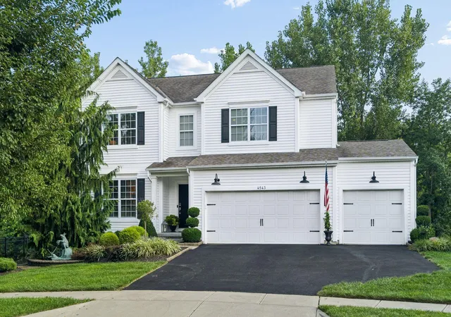 Photo 2 of Single family home for sale at 4543 Shady Blossom Ln, Columbus, OH 43230 | MLS# 226032121 | Listing updated on 2026-09-11