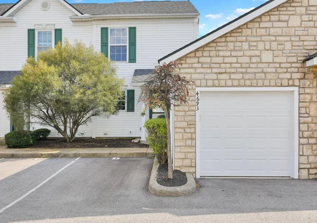 Condo for sale at 4693 Athalia Dr #23D, Columbus, OH 43228 | MLS# 226032960