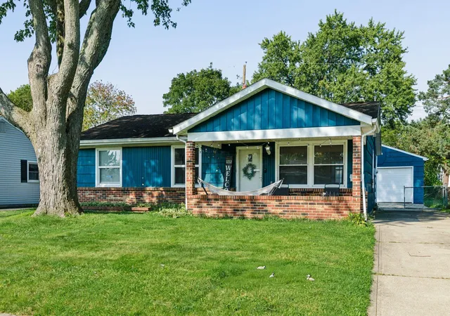 Photo 4 of Single Family Residence at 4359 Maplegrove Dr, Grove City, OH 43123 | MLS# 226032068 | | Sold on 2026-10-09