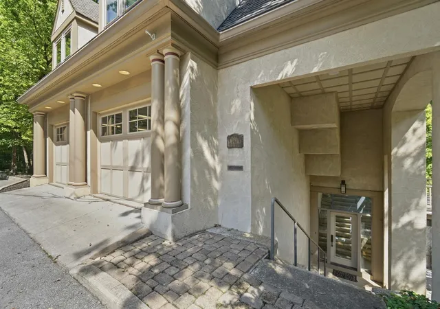 Photo 3 of Single family home for sale at 296 Walhalla Rd, Columbus, OH 43202 | MLS# 226032070 | Listing updated on 2026-09-02