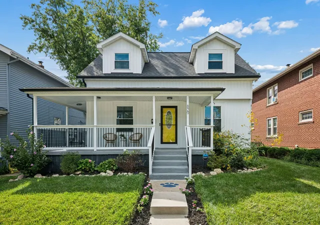 Photo 1 of Single family home for sale at 829 Thomas Rd, Columbus, OH 43212 | MLS# 226033035 | Listing updated on 2026-09-15