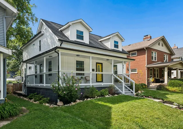 Photo 2 of Single family home for sale at 829 Thomas Rd, Columbus, OH 43212 | MLS# 226033035 | Listing updated on 2026-09-15
