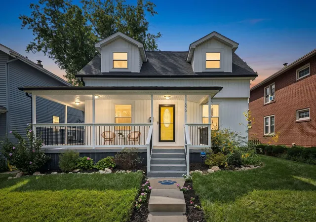 Single family home for sale at 829 Thomas Rd, Columbus, OH 43212 | MLS# 226033035