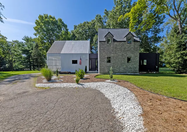 Photo 2 of Single family home for sale at 8206 Maxtown Rd, Westerville, OH 43082 | MLS# 226032378 | Listing updated on 2026-09-13