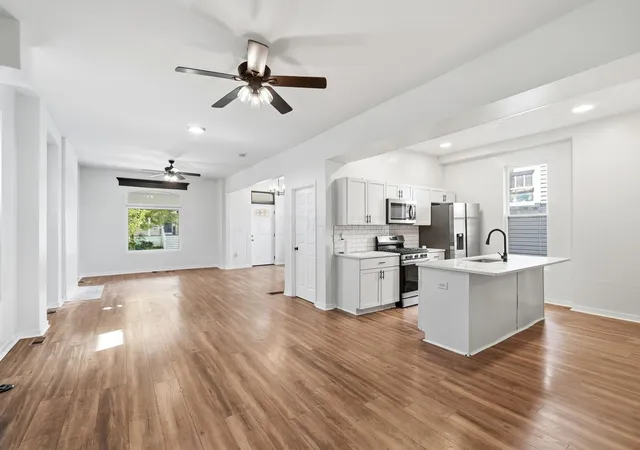 Photo 3 of Single family home for sale at 872 Wilson Ave, Columbus, OH 43206 | MLS# 226032105 | Listing updated on 2026-10-03