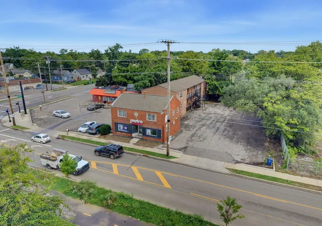 Photo 1 of Multi family home for sale at 1084-1086 E Hudson St, Columbus, OH 43211 | MLS# 226032175 | Listing updated on 2026-10-05
