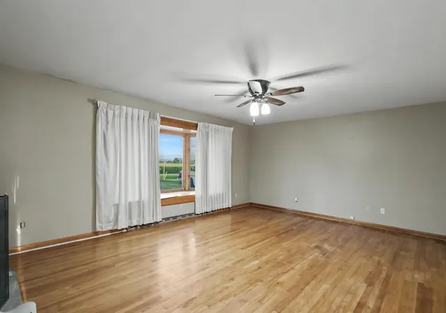 Photo 4 of Single family home for sale at 1792 Tiffin Rd, Bucyrus, OH 44820 | MLS# 226032122 | Listing updated on 2026-08-30