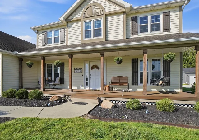 Photo 2 of Single family home for sale at 1525 N Wapak Rd, Lima, OH 45807 | MLS# 226032111 | Listing updated on 2026-09-07