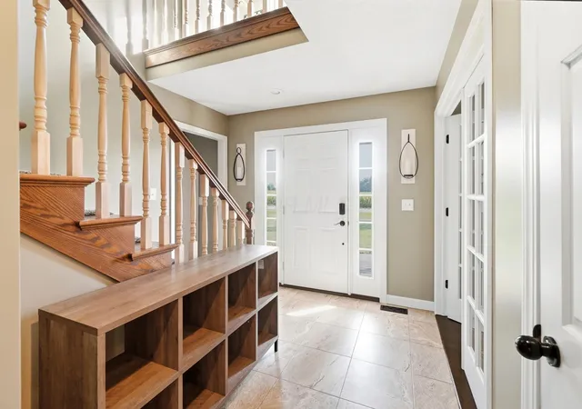 Photo 3 of Single family home for sale at 1525 N Wapak Rd, Lima, OH 45807 | MLS# 226032111 | Listing updated on 2026-09-07