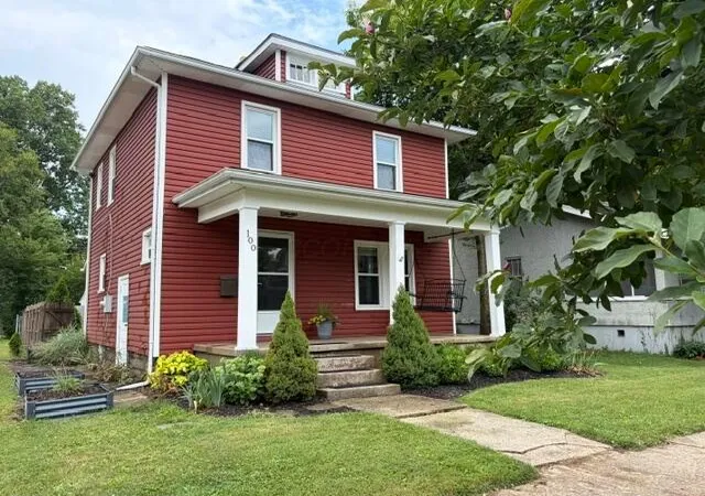 Photo 1 of Single family home for sale at 100 Neal Ave, Newark, OH 43055 | MLS# 226032251 | Listing updated on 2026-09-08