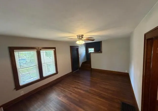 Photo 3 of Single family home for sale at 100 Neal Ave, Newark, OH 43055 | MLS# 226032251 | Listing updated on 2026-09-08