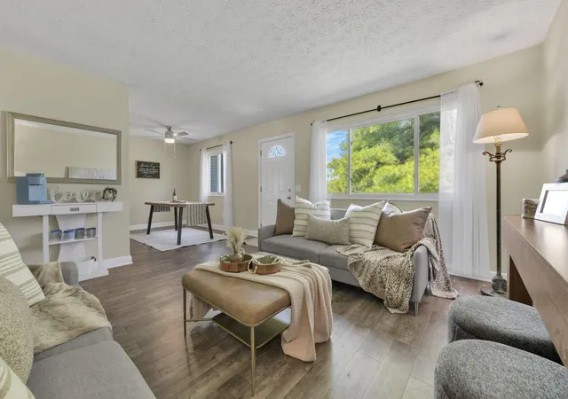 Photo 3 of Single family home for sale at 366 Kellybrook Pl, Galloway, OH 43119 | MLS# 226032725 | Listing updated on 2026-08-31