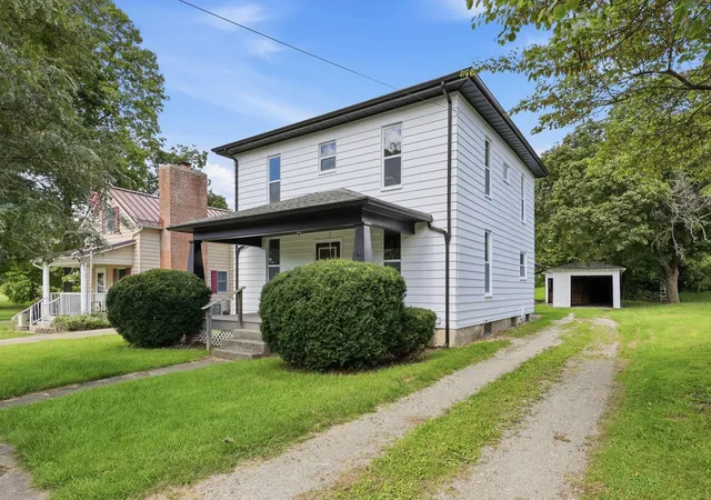 Photo 3 of Single family home for sale at 629 E Columbus Ave, Bellefontaine, OH 43311 | MLS# 226032192 | Listing updated on 2026-09-05