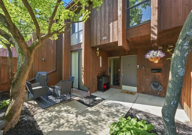 Photo 3 of Condo for sale at 5051 Chuckleberry Ln #2, Westerville, OH 43081 | MLS# 226032759 | Listing updated on 2026-09-17