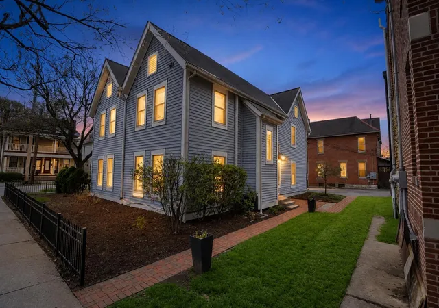 Photo 16 of Condo for sale at 201 W 2nd Ave, Columbus, OH 43201 | MLS# 226032201 | Listing updated on 2026-09-11