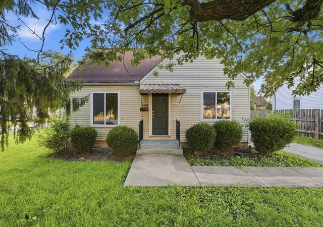 Photo 1 of Sale Pending at 2431 Lexington Ave, Columbus, OH 43211 | MLS# 226032633 | Listing updated on 2026-10-01