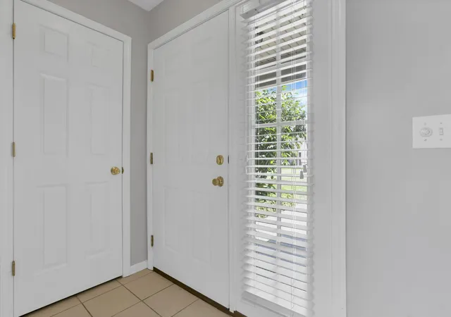 Photo 2 of Condo for sale at 2272 Cove Lndg, Grove City, OH 43123 | MLS# 226032169 | Listing updated on 2026-09-15