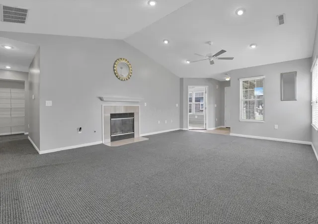 Photo 4 of Condo for sale at 2272 Cove Lndg, Grove City, OH 43123 | MLS# 226032169 | Listing updated on 2026-09-15