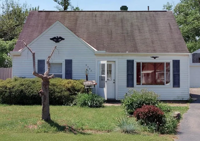 Photo 1 of Single family home for sale at 2392 Park Ct, Columbus, OH 43224 | MLS# 226032188 | Listing updated on 2026-08-25