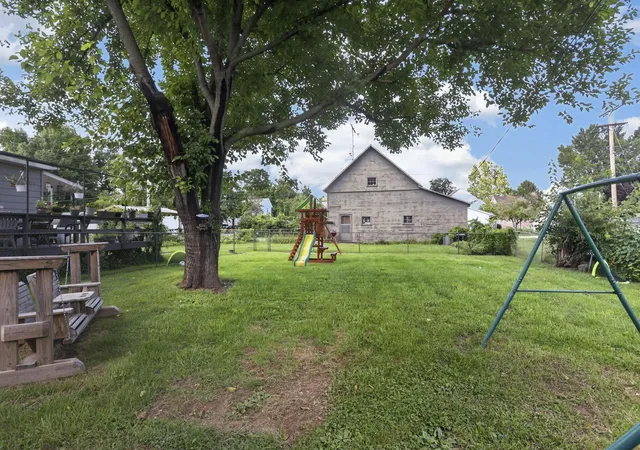 Photo 37 of Single family home for sale at 586 E Main St, Logan, OH 43138 | MLS# 226032821 | Listing updated on 2026-08-28