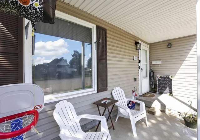 Photo 5 of Single family home for sale at 586 E Main St, Logan, OH 43138 | MLS# 226032821 | Listing updated on 2026-08-28
