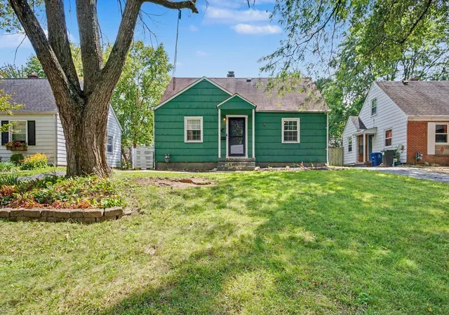 Photo 1 of Single family home for sale at 539 Blenheim Rd, Columbus, OH 43214 | MLS# 226032358 | Listing updated on 2026-09-09